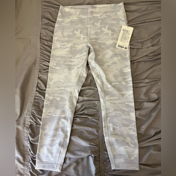 Lululemon Women’s Wunder Under Jacquard 25” - Picture 1 of 6